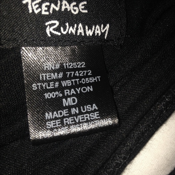 Hot Topic Skully Tank - Picture 3 of 5